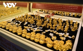 Giá vàng hôm nay 24/11: Vàng SJC đứng ở mức 71,6 triệu đồng/lượng