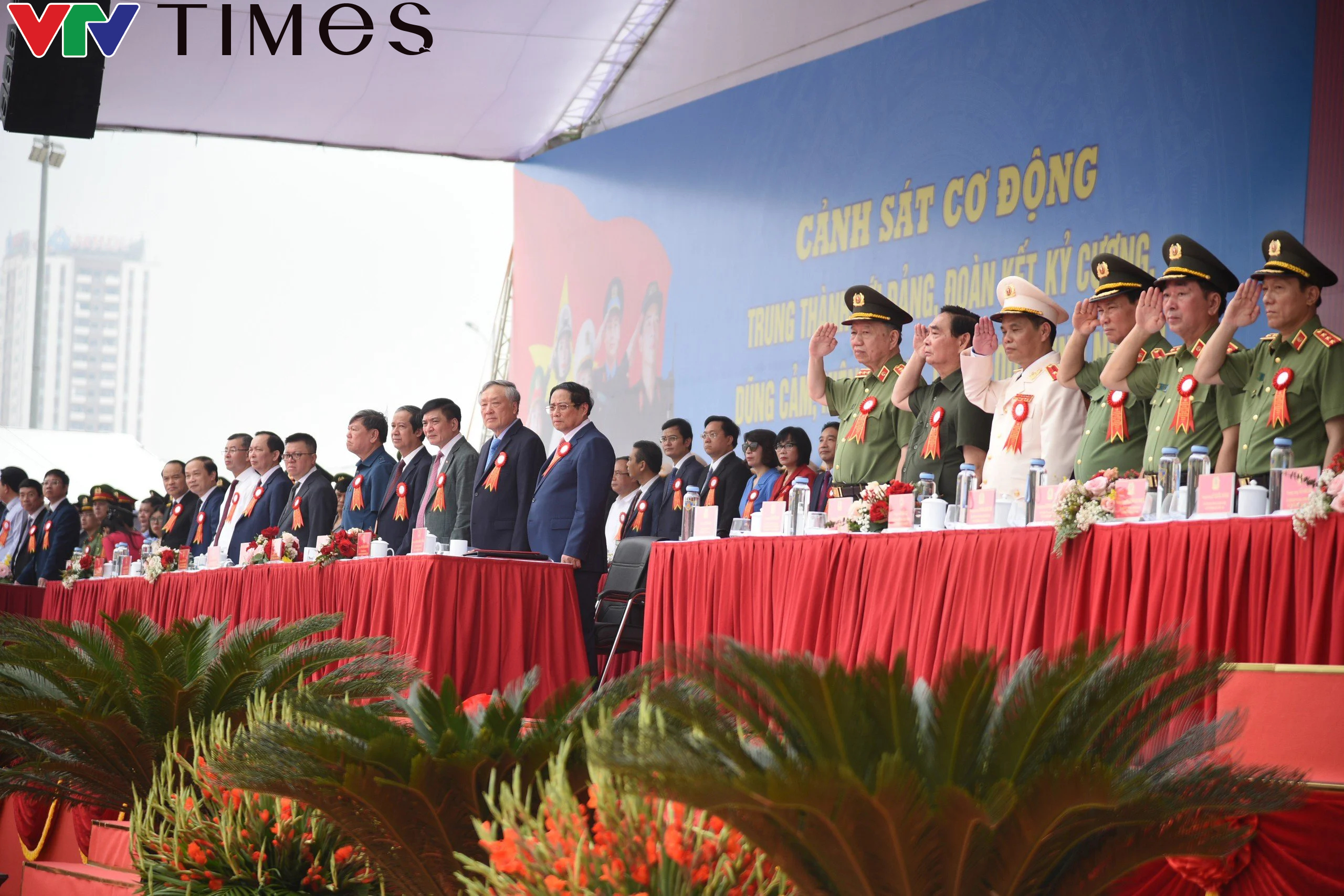 Thủ tướng Phạm Minh Chính dự Lễ kỷ niệm 50 năm Ngày truyền thống lực lượng Cảnh sát cơ động - Ảnh 5.