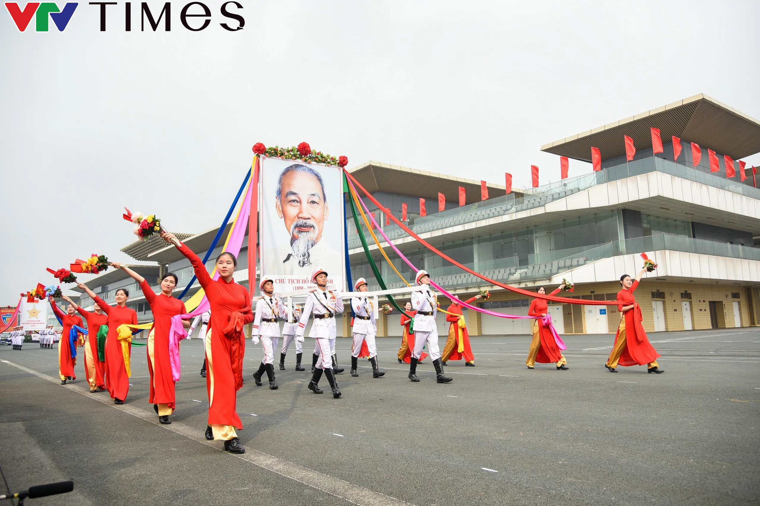 Thủ tướng Phạm Minh Chính dự Lễ kỷ niệm 50 năm Ngày truyền thống lực lượng Cảnh sát cơ động - Ảnh 6.