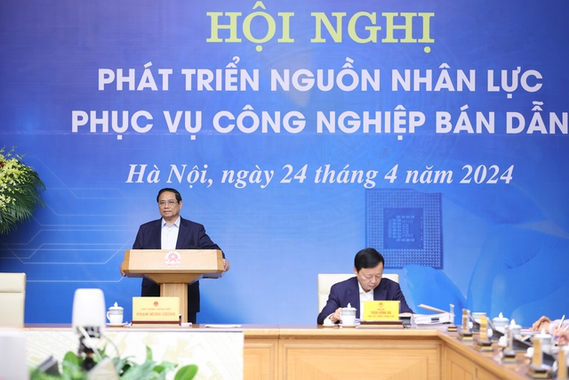 Thủ tướng Phạm Minh Chính: Đào tạo nhân lực bán dẫn là đột phá của đột phá - Ảnh 1.