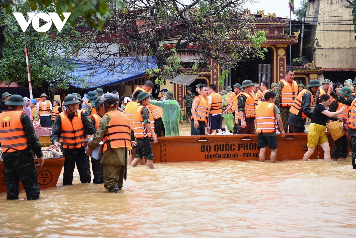 Quân đội thể hiện trách nhiệm, tình cảm với nhân dân trong ứng phó thiên tai