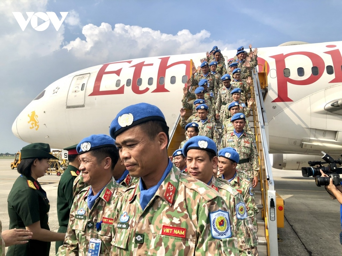 Những người lính mũ nồi xanh Việt Nam hoàn thành xuất sắc nhiệm vụ