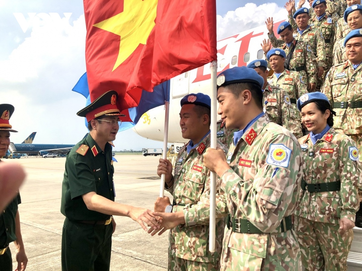 Những người lính mũ nồi xanh Việt Nam hoàn thành xuất sắc nhiệm vụ