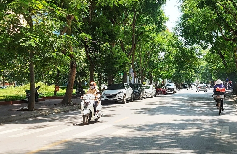 thoi tiet hom nay 7 10 ha noi ngay nang, trung bo co mua vua va dong hinh anh 1