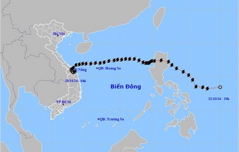 Bão Trà Mi suy yếu gây mưa lớn ở Trung Bộ, Bắc Bộ lạnh về đêm và sáng sớm