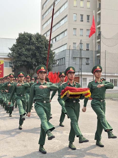 50 nam mo cua lang bac vinh quang con dung ben nguoi hinh anh 4