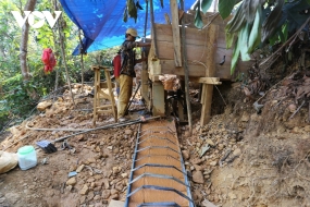 “Vàng tặc” lộng hành ở mỏ vàng Bồng Miêu, Quảng Nam