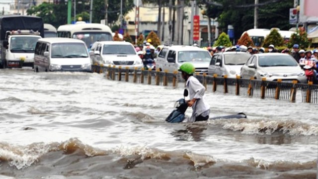Nhiều điểm ở TP. Hồ Chí Minh cứ mưa to là ngập.