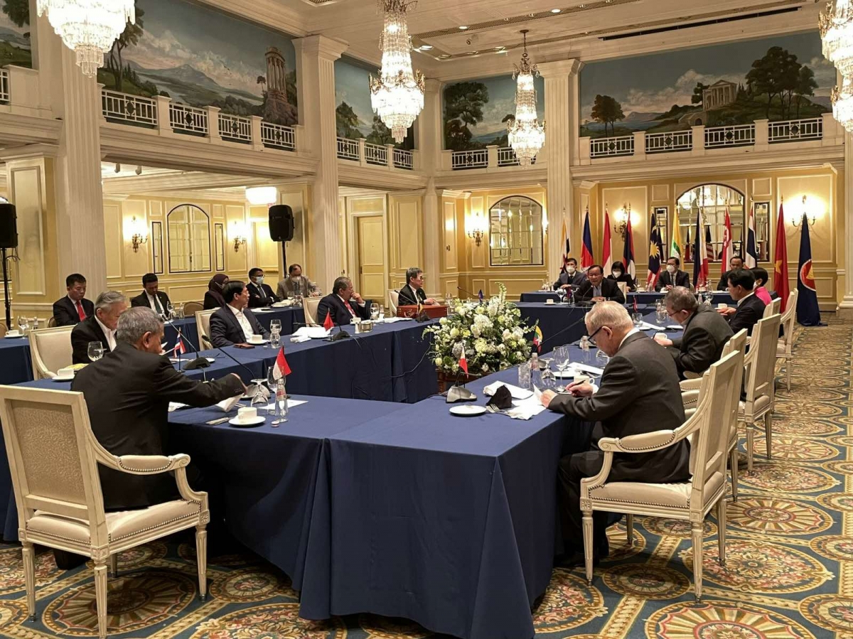 Các Bộ trưởng Ngoại giao ASEAN họp chuẩn bị cho Hội nghị Cấp cao đặc biệt ASEAN-Hoa Kỳ.