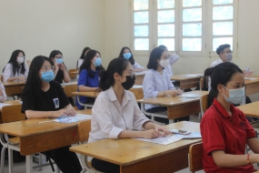 Sáng nay (12/6), hơn 93.000 sĩ tử Hà Nội bước vào kỳ thi tuyển sinh lớp 10
