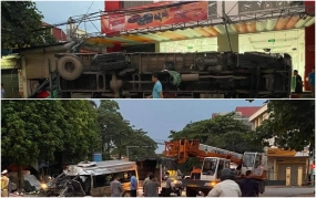 Va chạm giao thông giữa xe ô tô 16 chỗ và xe tải ở Vĩnh Phúc