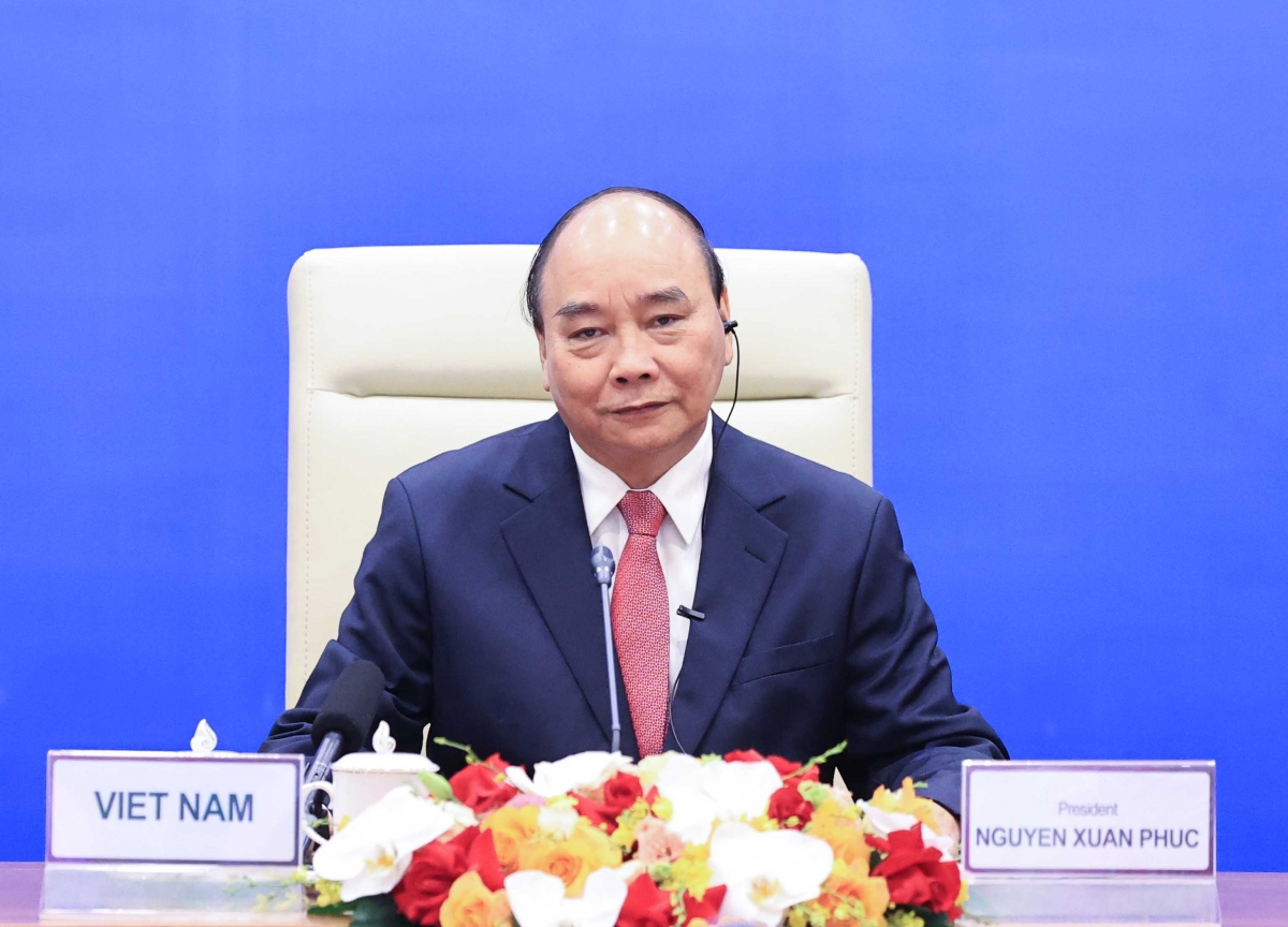 Chủ tịch nước Nguyễn Xuân Phúc đã tham dự Cuộc họp không chính thức các nhà Lãnh đạo kinh tế Diễn đàn hợp tác kinh tế châu Á – Thái Bình Dương (APEC) về ứng phó với đại dịch COVID-19 và phục hồi kinh tế.