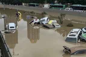 Những hình ảnh về đợt mưa lũ kinh hoàng "nghìn năm có một" ở Trung Quốc