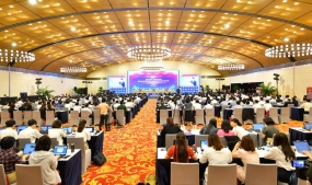 Khai mạc Diễn đàn Kinh tế-xã hội Việt Nam 2022