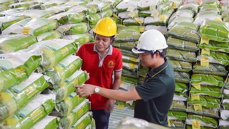 Gạo mang thương hiệu riêng "Cơm ViệtNam Rice" của Công ty CP Tập đoàn Lộc Trời được xuất khẩu sang thị trường châu Âu. (Ảnh: nhandan.vn)