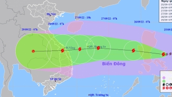Bão Noru mạnh cấp 14 được dự báo hướng vào miền Trung