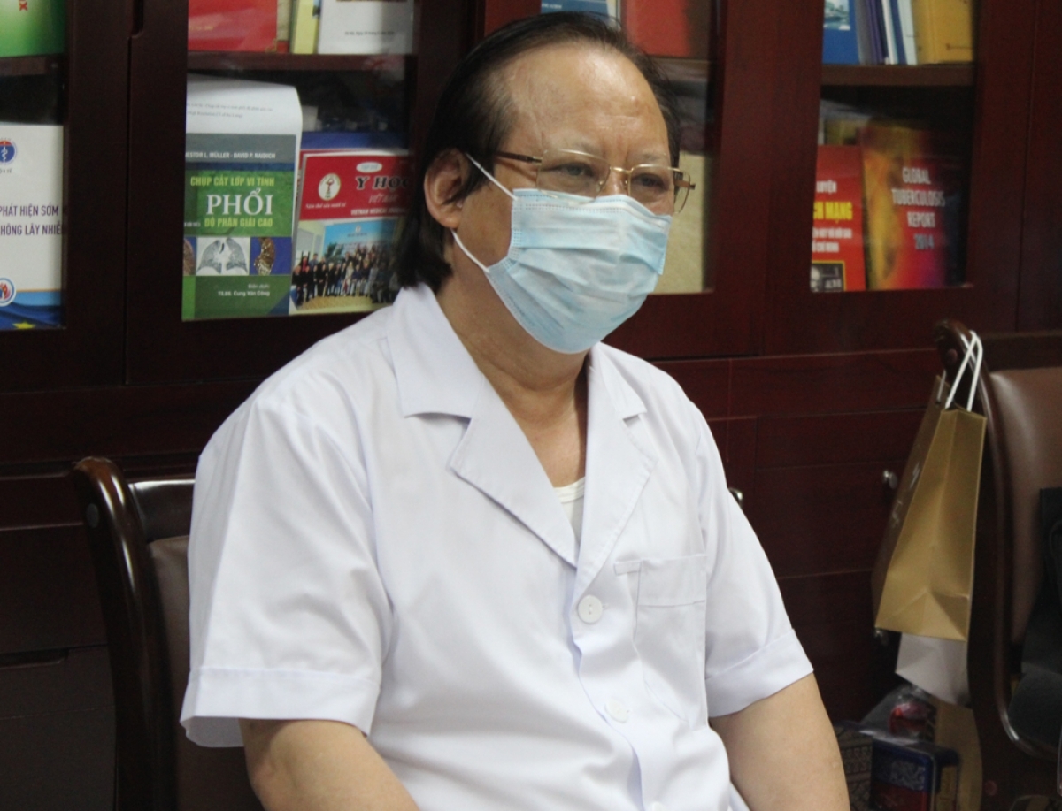 PGS.TS Nguyễn Viết Nhung, Giám đốc Bệnh viện Phổi Trung ương.