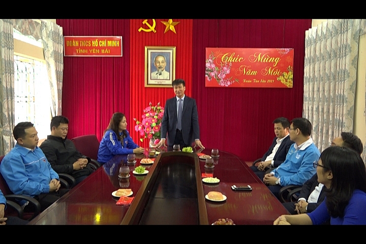 Đ/C Trần Huy Tuấn – Chủ tịch UBND tỉnh thăm, chúc tết  một số cơ quan, đơn vị nhân dịp năm mới