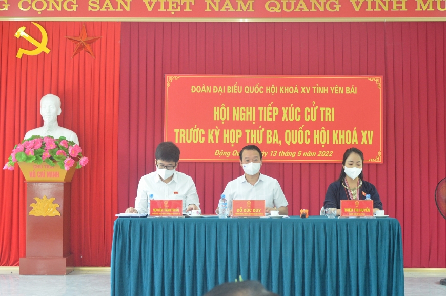 Bí thư Tỉnh ủy, Trưởng đoàn ĐBQH tỉnh Đỗ Đức Duy tiếp xúc cử tri huyện Lục Yên