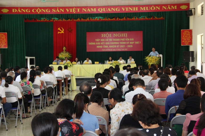 Đồng chí Đỗ Đức Duy - Bí thư Tỉnh ủy tiếp xúc cử tri  thành phố Yên Bái