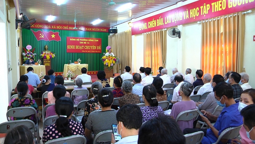 Bí thư Tỉnh ủy Đỗ Đức Duy dự sinh hoạt chuyên đề tại chi bộ 14, phường Đồng Tâm, thành phố Yên Bái