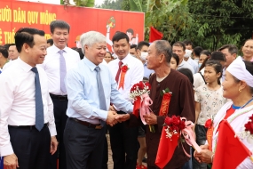 Đ/C Đỗ Văn Chiến – Bí thư TW Đảng, Chủ tịch Ủy ban TW MTTQ Việt Nam dự Ngày hội Đại đoàn kết toàn dân tộc tại xã Quy Mông