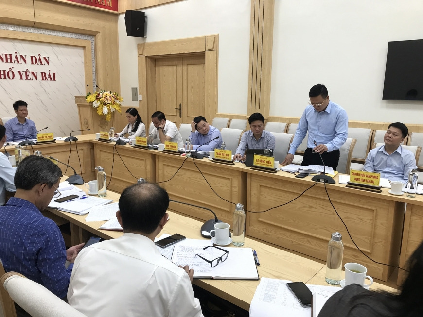 Đồng chí Nguyễn Thế Phước - Phó Chủ tịch TT UBND tỉnh làm việc với TP Yên Bái