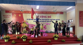 Lễ công bố xã đạt chuẩn NTM và Ngày hội đại đoàn kết toàn dân tộc tại xã Cảm Nhân huyện Yên Bình