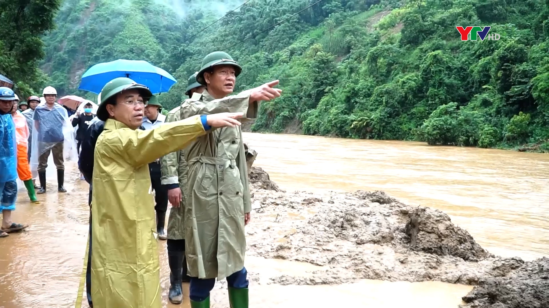 Đồng chí Phó Chủ tịch Thường trực UBND tỉnh Nguyễn Thế Phước trực tiếp chỉ đạo khắc phục hậu quả thiên tai tại huyện Mù Cang Chải