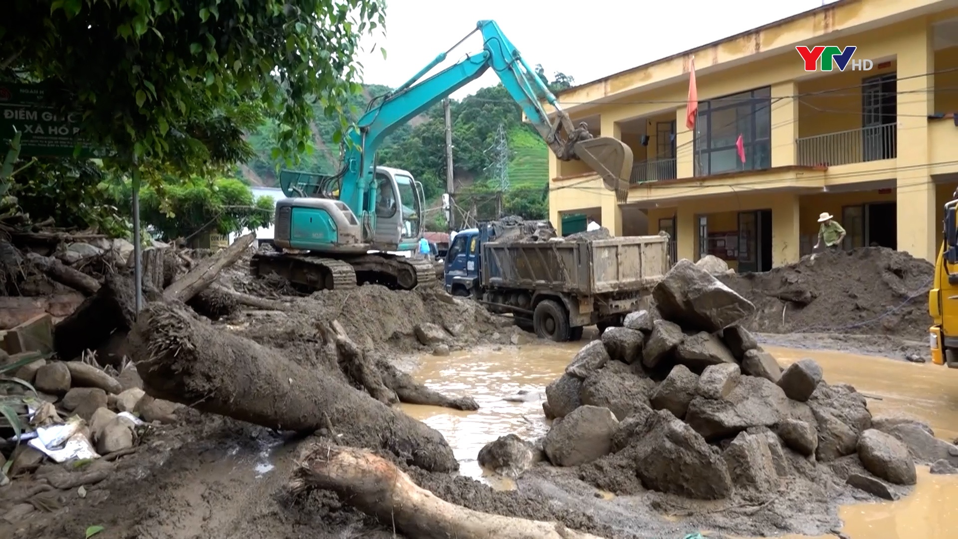 Mù Cang Chải tập trung khắc phục trường học bị ảnh hưởng nặng nề do mưa lũ