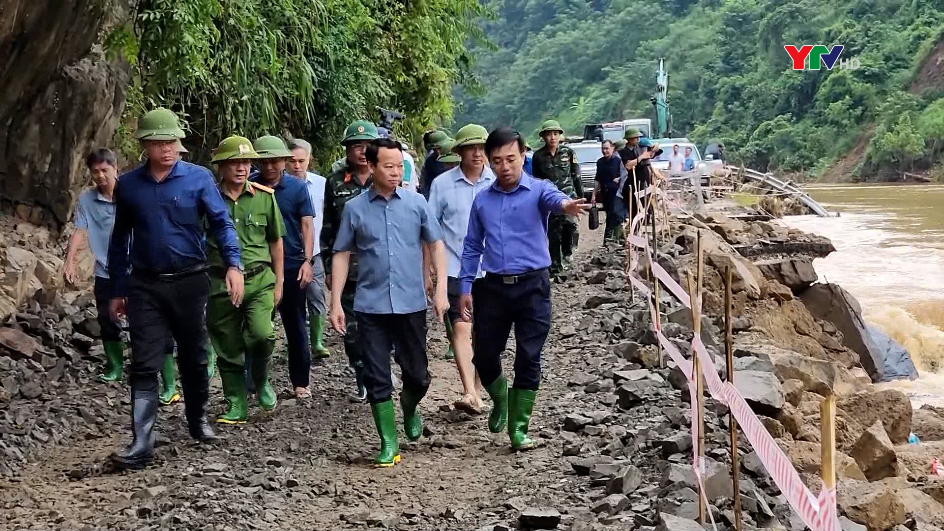 Đồng chí Bí thư Tỉnh ủy Đỗ Đức Duy kiểm tra, chỉ đạo công tác khắc phục hậu quả thiên tai tại huyện Mù Cang Chải