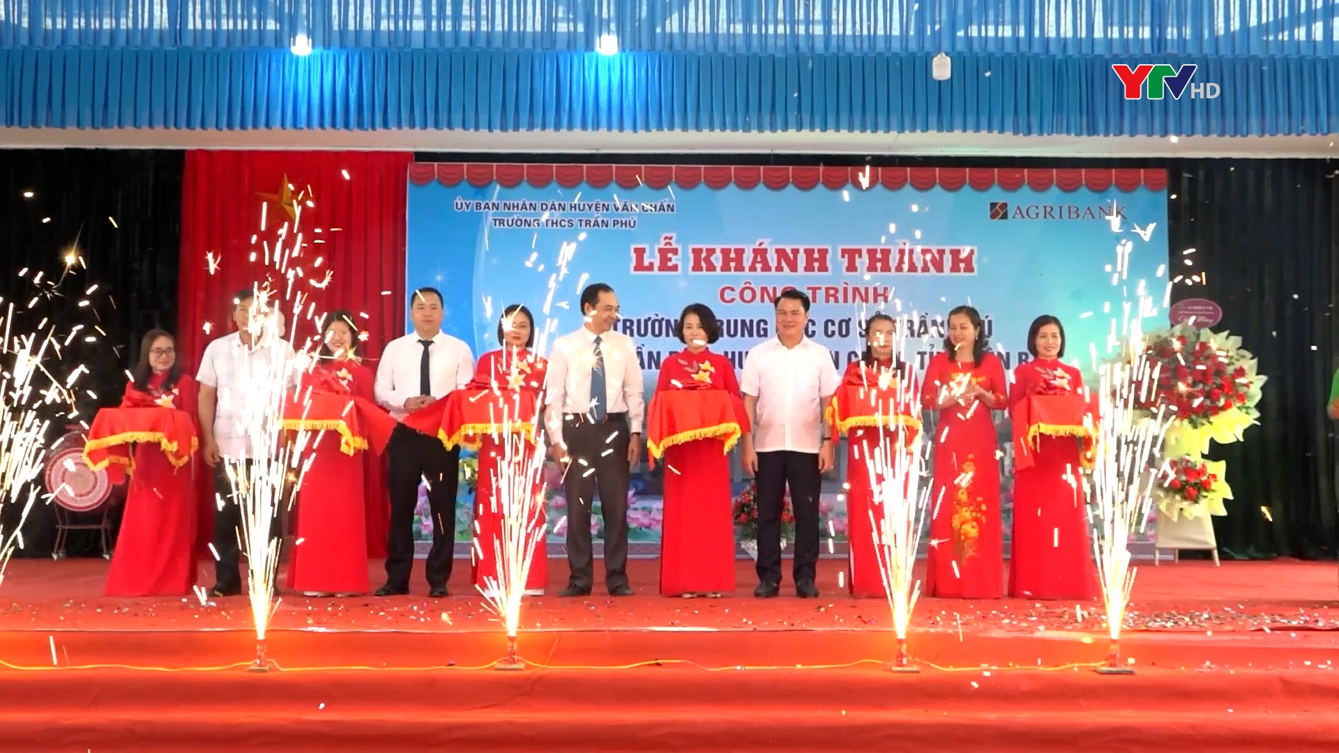 Agribank chi nhánh Yên Bái khánh thành công trình trường THCS Trần Phú, huyện Văn Chấn