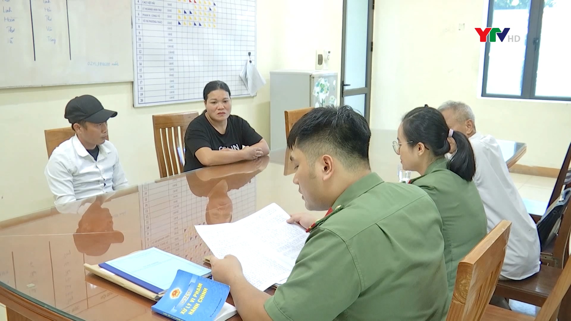 Công an huyện Yên Bình xử phạt hành chính đối tượng xúc phạm uy tín của cơ quan, tổ chức trên MXH
