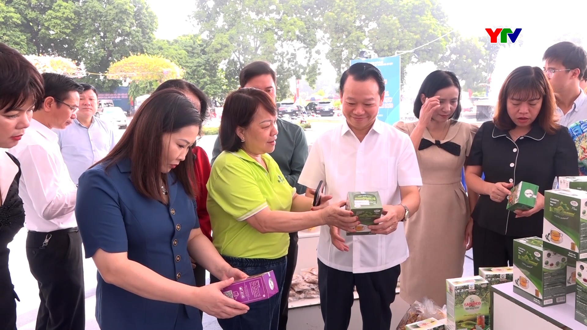 Đồng chí Bí thư Tỉnh ủy Đỗ Đức Duy thăm quan các hoạt động trong khuôn khổ Lễ hội văn hóa, Du lịch Mường Lò năm 2023