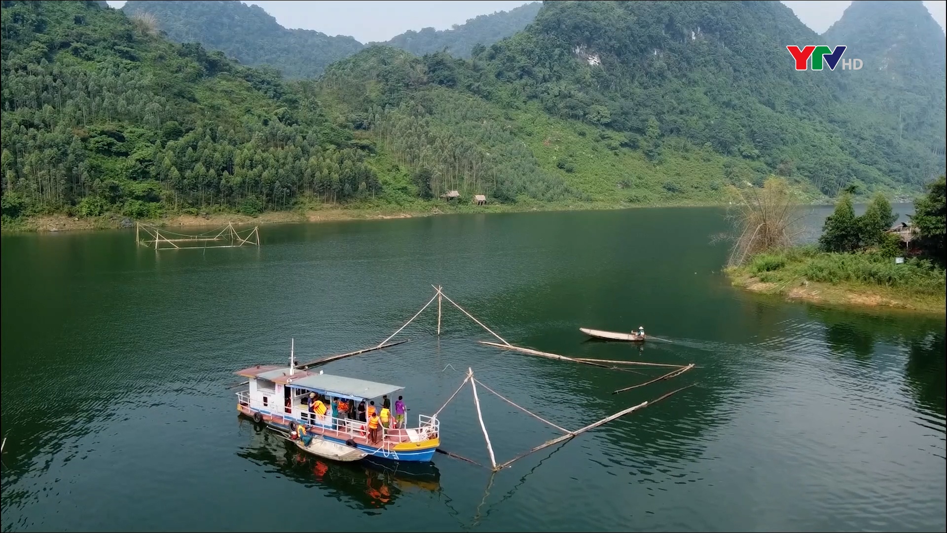 Yên Bình tăng cường bảo vệ nguồn lợi thủy sản trên hồ Thác Bà