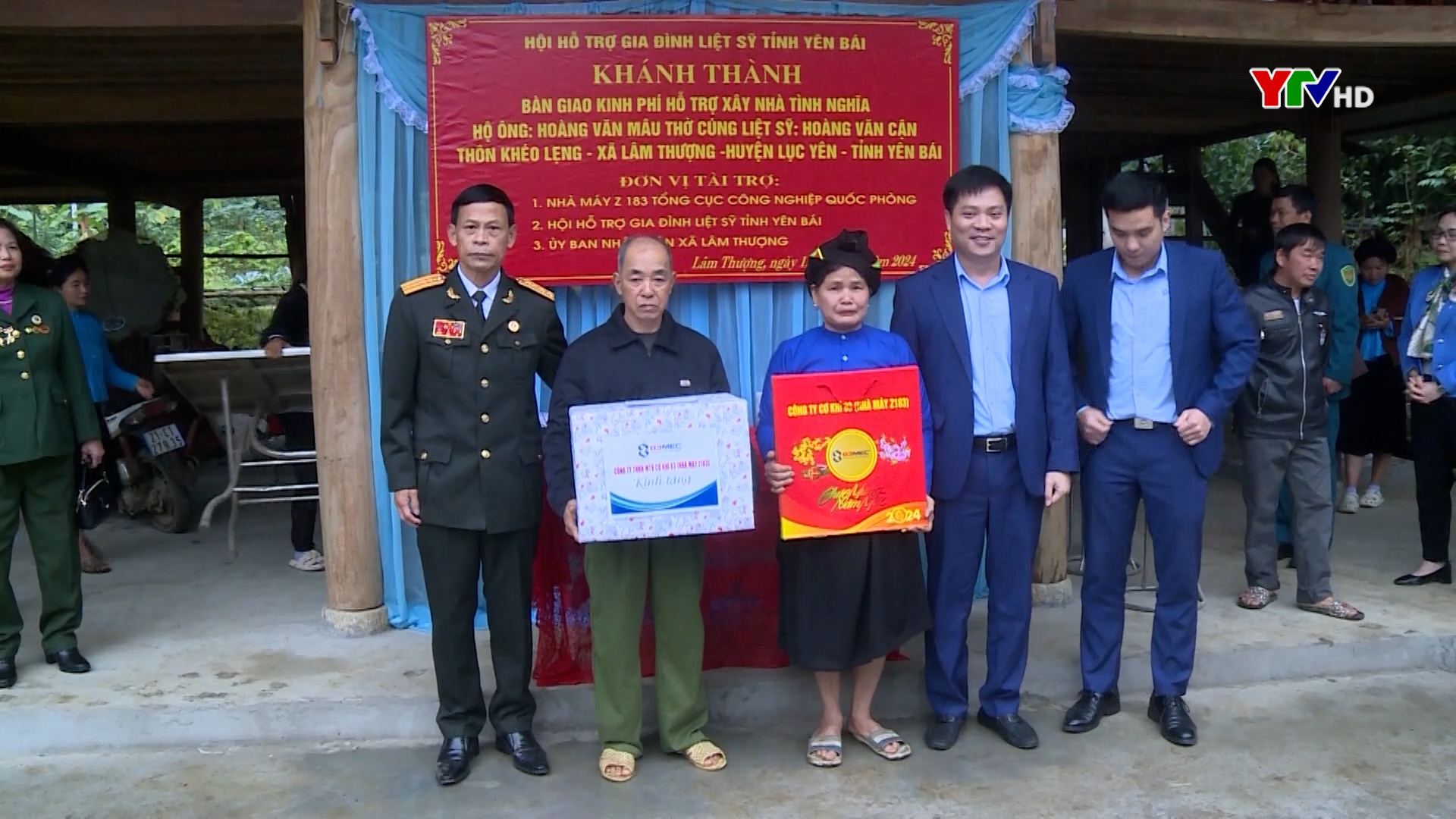 Hội Hỗ trợ gia đình liệt sỹ tỉnh Yên Bái trao kinh phí hỗ trợ 3 nhà tình nghĩa tại huyện Lục Yên