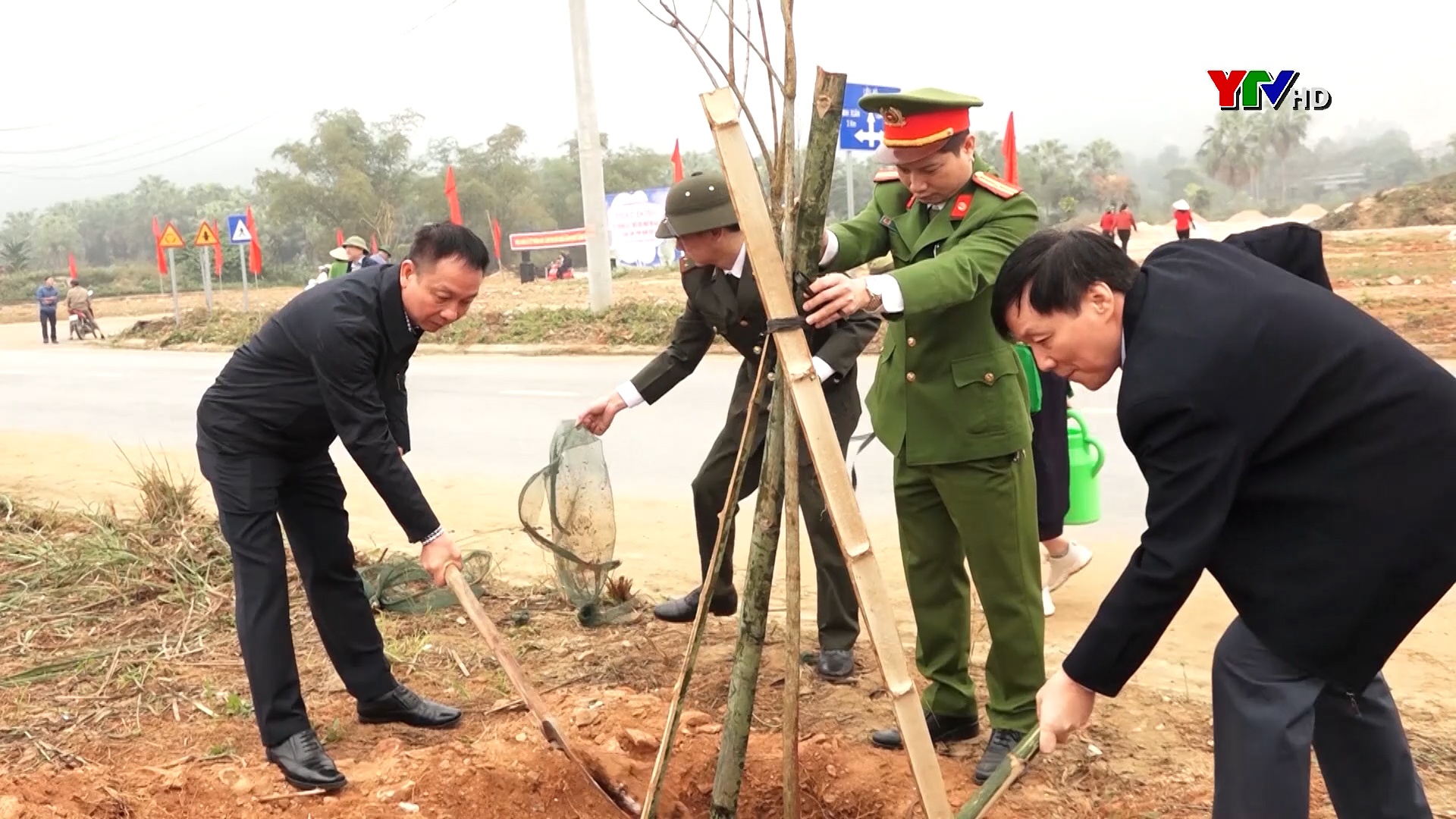 Yên Bái: Các địa phương phát động hưởng ứng "Tết trồng cây đời đời nhớ ơn Bác Hồ" Xuân Giáp Thìn 2024