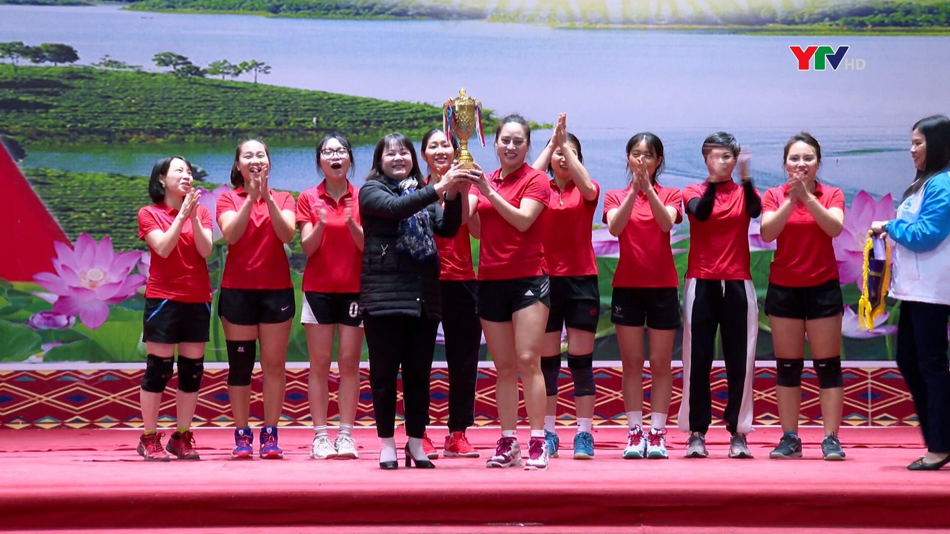 Thành phố Yên Bái đoạt giải Nhất Giải Bóng chuyền hơi nữ cấp tỉnh năm 2024