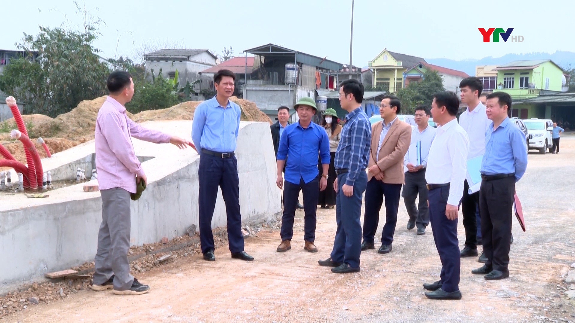 Đồng chí Phó Chủ tịch Thường trực UBND tỉnh kiểm tra tiến độ triển khai dự án nút giao IC 13 cao tốc Nội Bài – Lào Cai