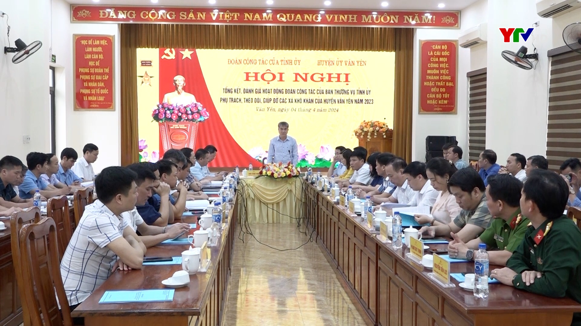 Kêu gọi vận động 2,6 tỷ đồng hỗ trợ các xã khó khăn của huyện Văn Yên