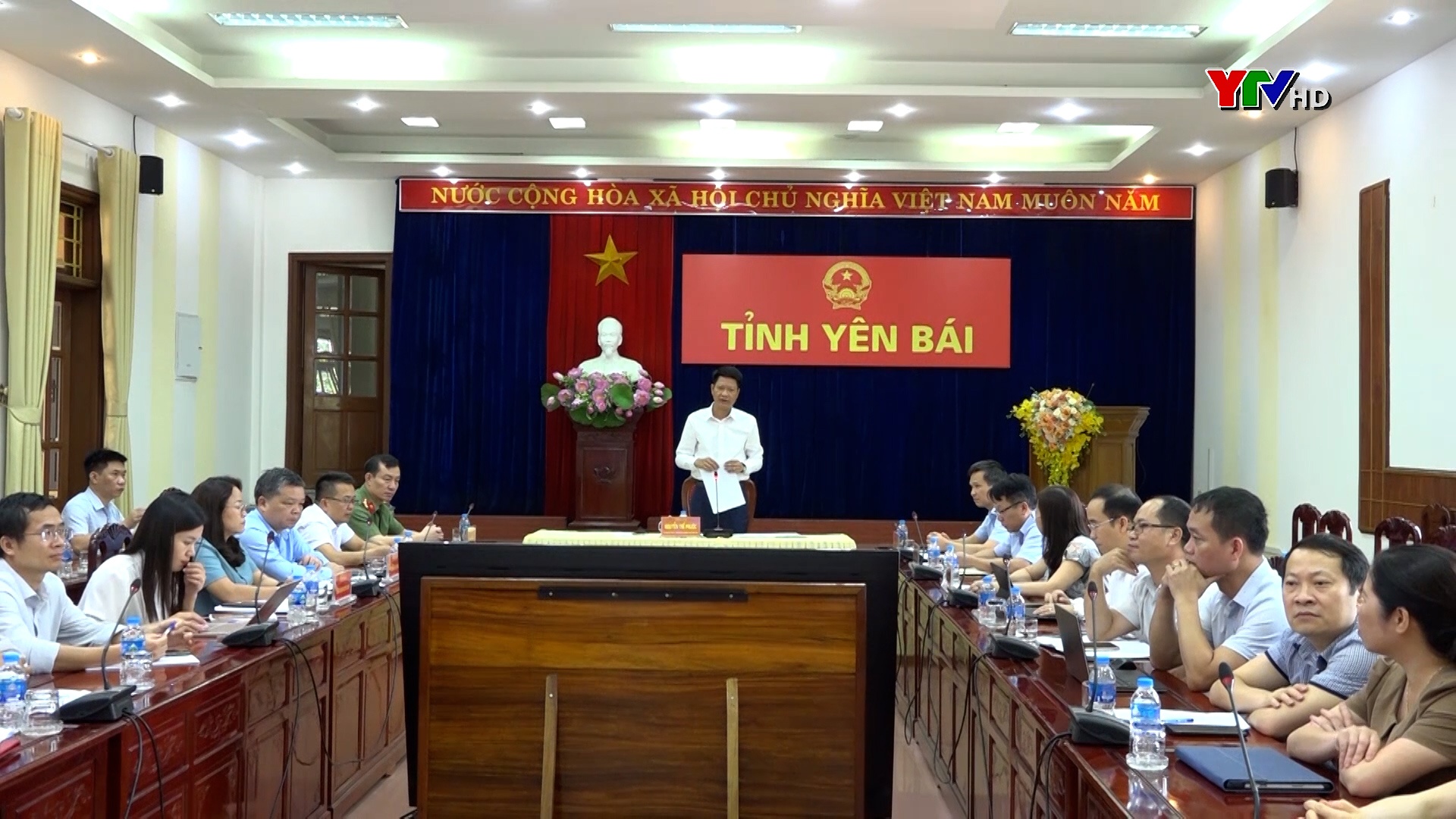 Đồng chí Phó Chủ tịch Thường trực UBND tỉnh Nguyễn Thế Phước phát biểu tham luận tại Hội nghị trực tuyến toàn quốc chuyên đề “Thúc đẩy số hóa ngành nông nghiệp”