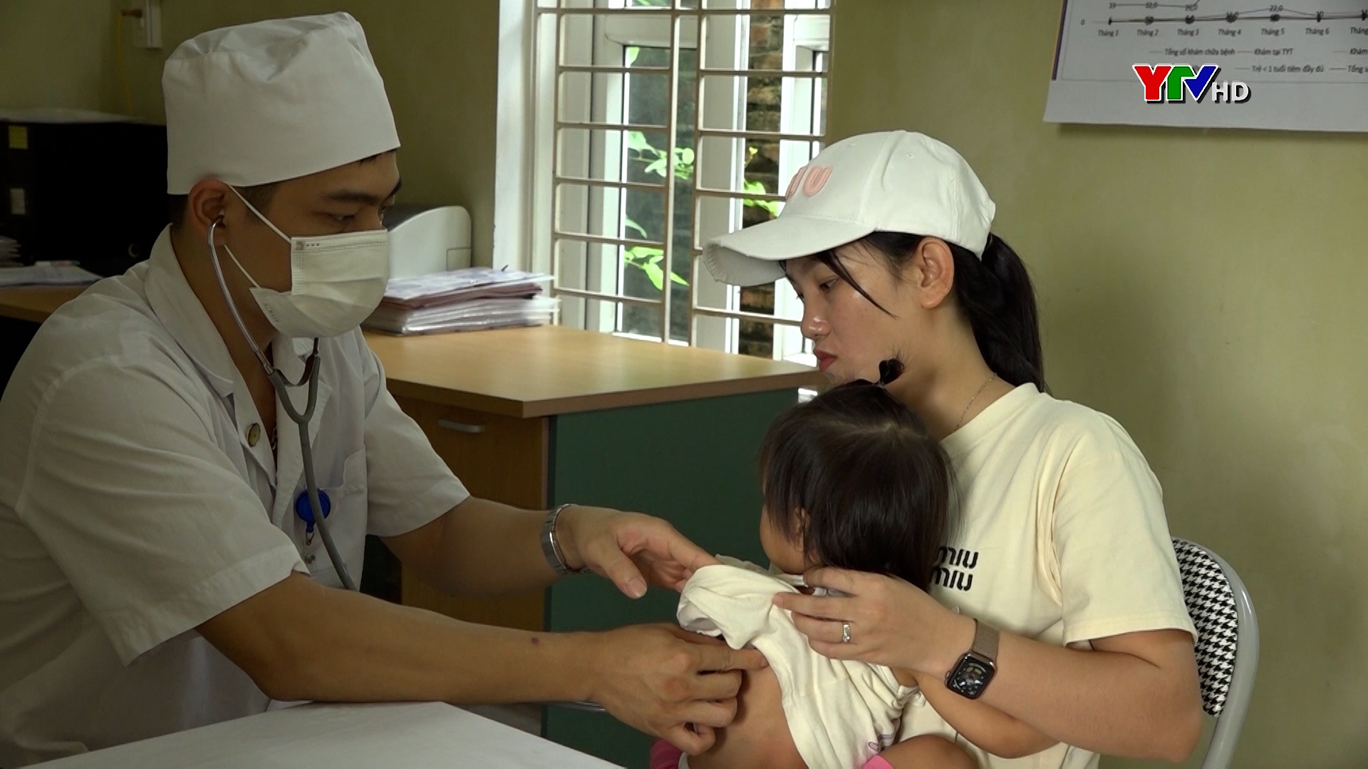 Yên Bái tăng độ bao phủ vắc xin cho trẻ em