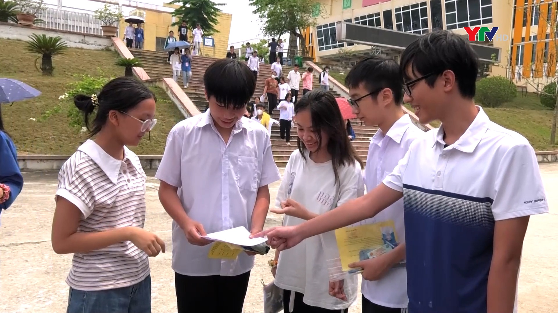 Yên Bái: Kỳ thi vào lớp 10 THPT hệ không chuyên diễn ra an toàn, nghiêm túc và đúng quy chế