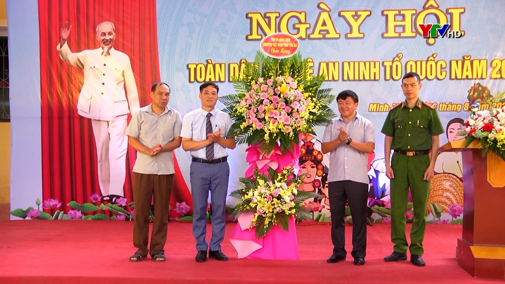 Ngày hội toàn dân bảo vệ an ninh Tổ quốc tại xã Minh An, huyện Văn Chấn