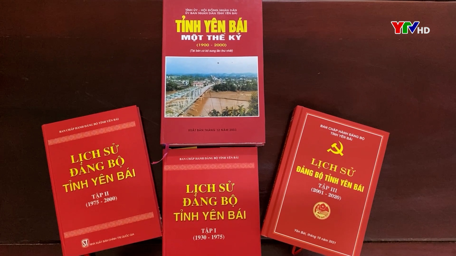 Hội thảo góp ý kiến vào dự thảo (lần 2) cuốn sách “Những sự kiện lịch sử Đảng bộ tỉnh Yên Bái, giai đoạn 1945 - 2020”