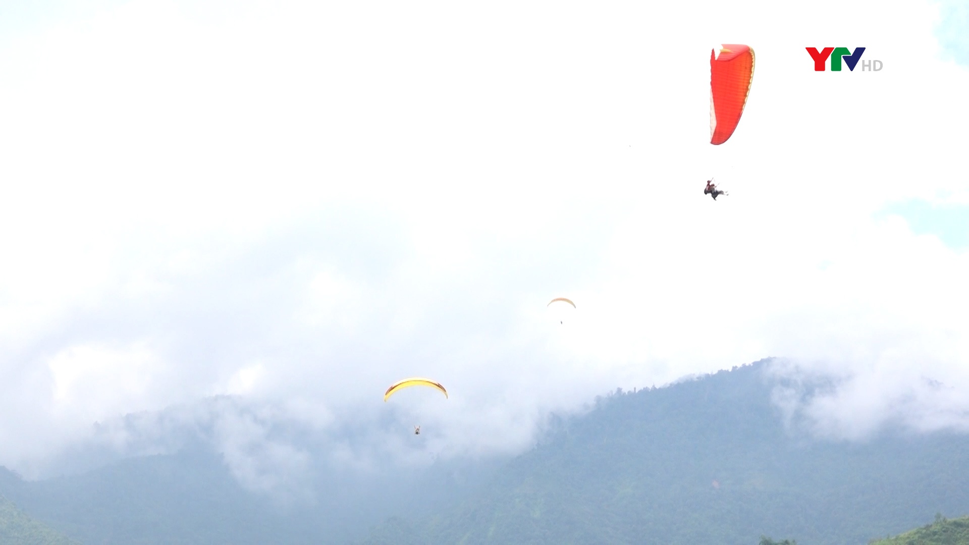 Festival "Bay trên miền danh thắng - mùa vàng" 2024