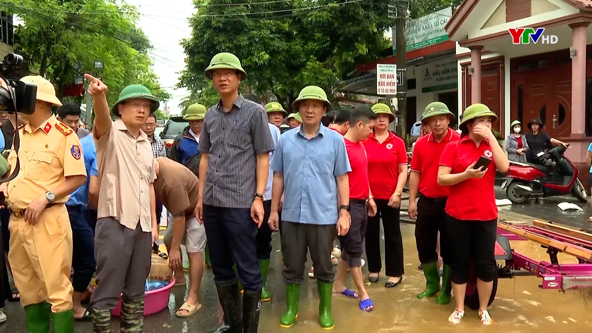 Đồng chí Phó Chủ tịch TT UBND tỉnh Nguyễn Thế Phước kiểm tra công tác ứng phó với thiên tai tại thành phố Yên Bái