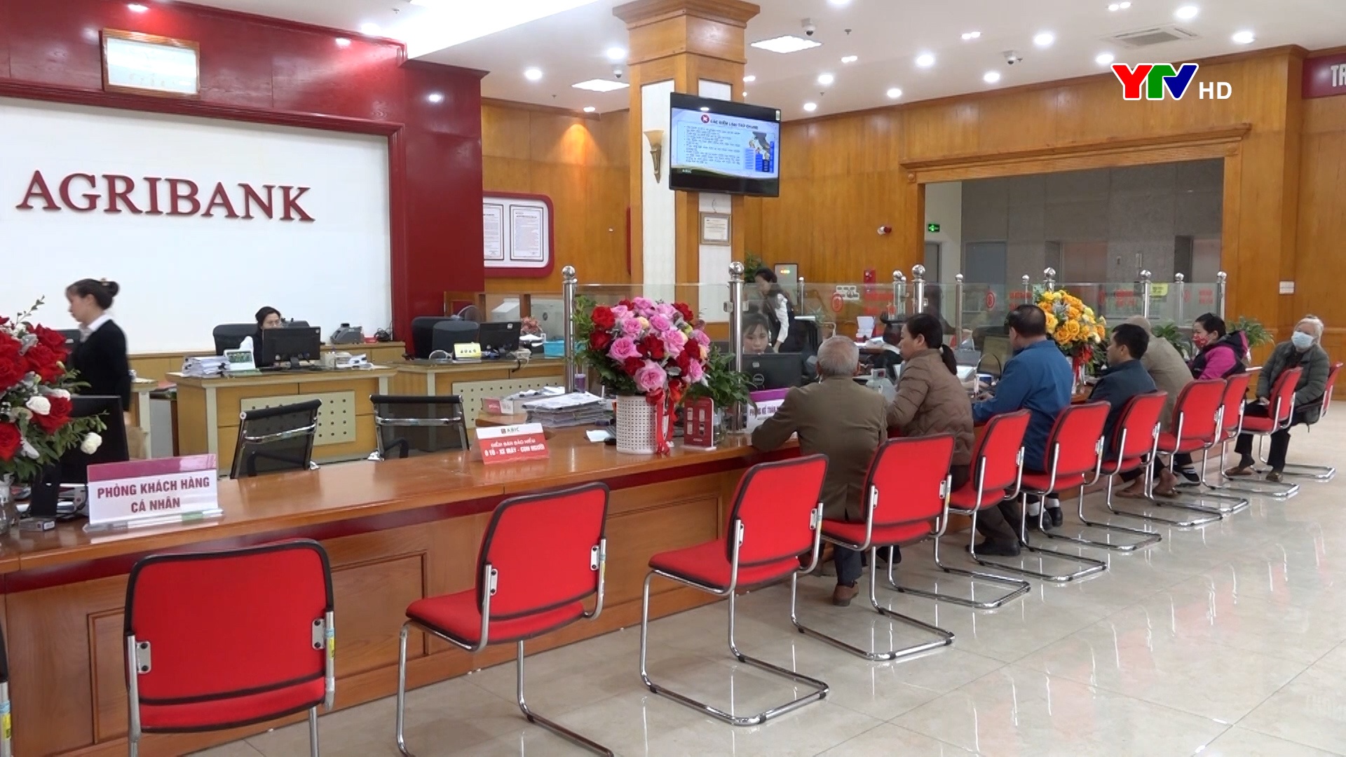 Agribank chi nhánh tỉnh Yên Bái hỗ trợ gần 2.900 khách hàng bị ảnh hưởng bởi bão số 3