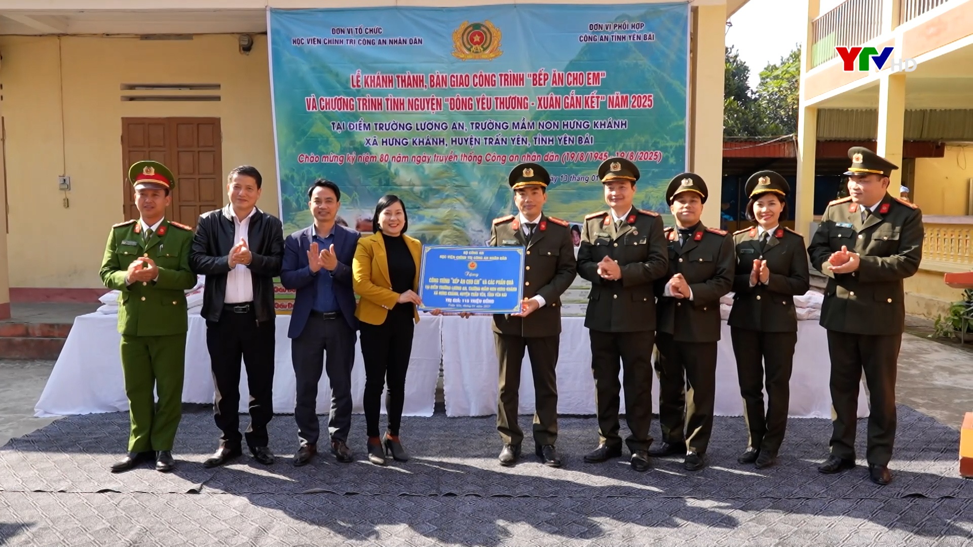 Khánh thành, bàn giao công trình “Bếp ăn cho em” tại điểm trường Lương An (Hưng Khánh)