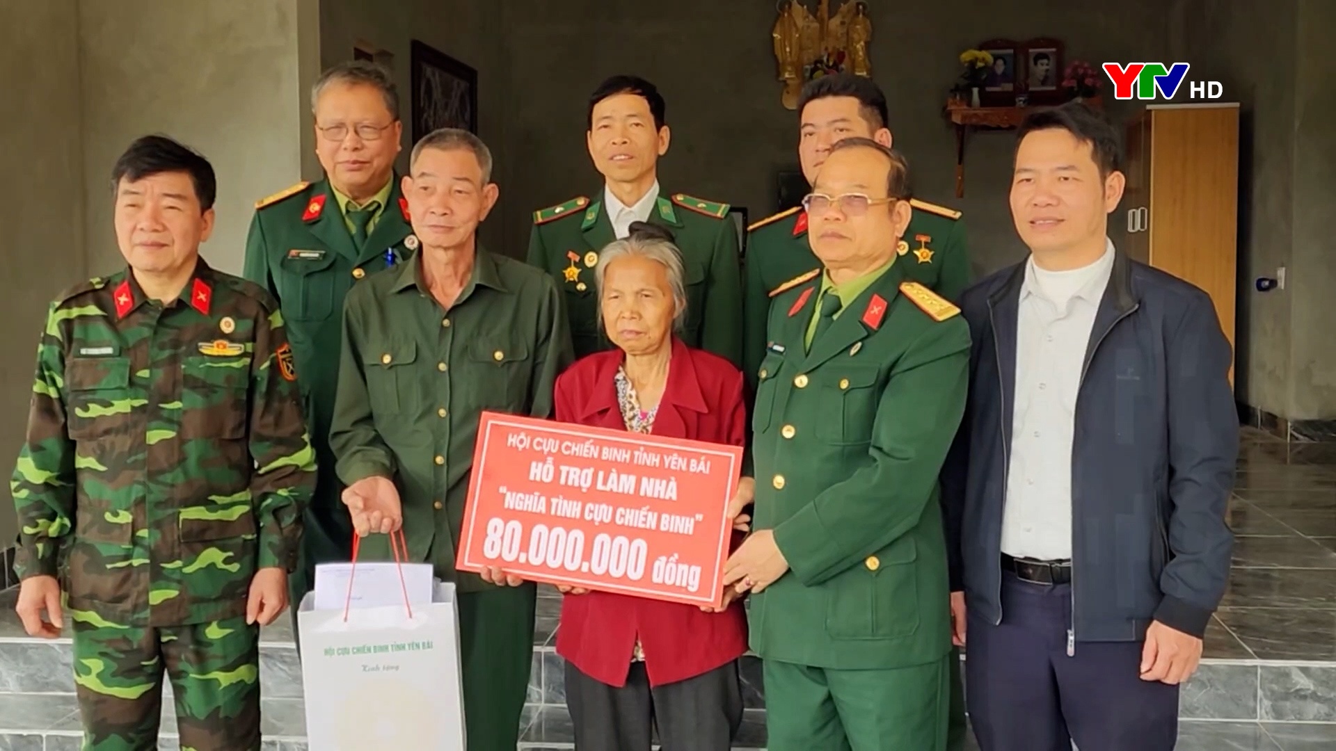 Hội Cựu chiến binh tỉnh Yên Bái bàn giao nhà cho hội viên bị thiệt hại về nhà ở do cơn bão số 3